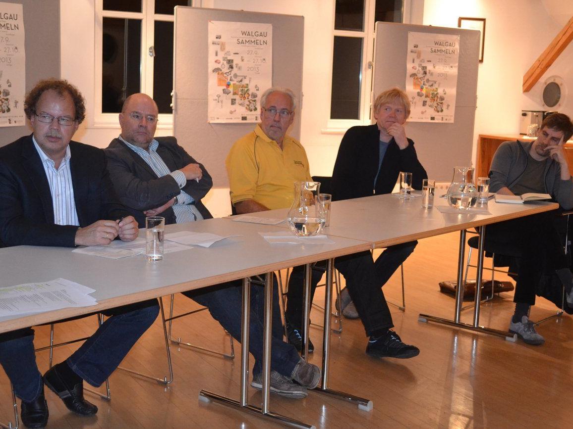 Am Podium diskutierten Florian Kasseroler, Andreas Rudigier, Helmut Schlatter, Peter Schmid und Winfried Nussbaumüller.