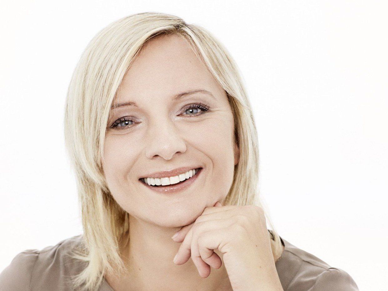 Salzburgerin Liliane ist seit zehn Jahren begeisterte Verwenderin der Pflegelinie von Olaz Total Effects. Salzburgerin Liliane ist seit zehn Jahren begeisterte Verwenderin der Pflegelinie von Olaz Total Effects.
