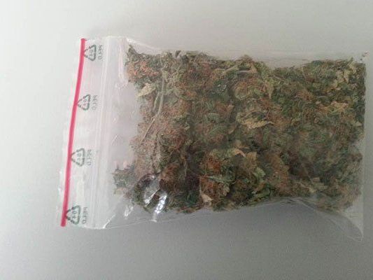 Ein junger Mann wurde in Simmering mit Cannabis erwischt Ein junger Mann wurde in Simmering mit Cannabis erwischt