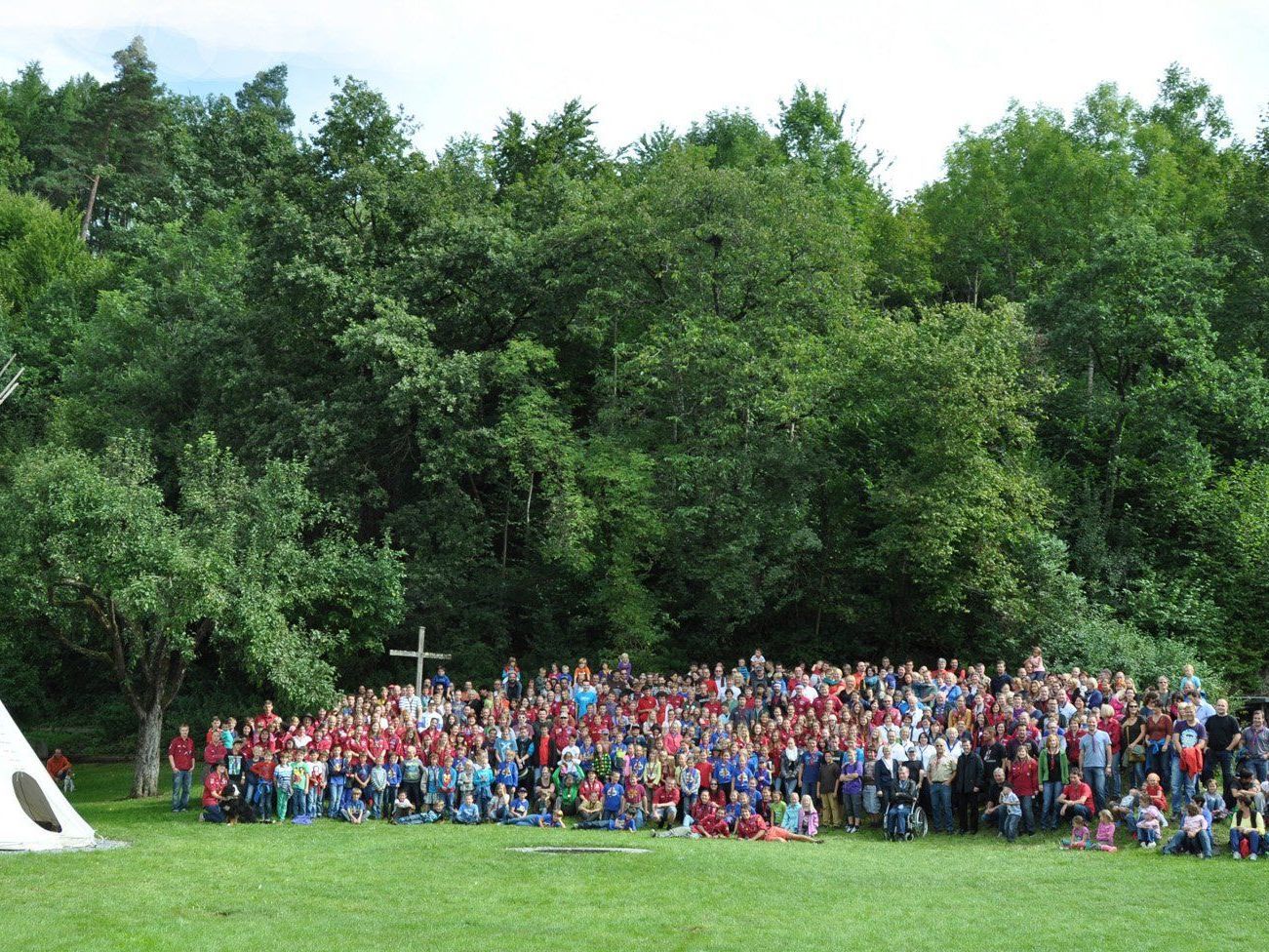 300 Kinder und Jugendliche feiern 60 Jahre Pfadfinderbewegung in Rankweil 300 Kinder und Jugendliche feiern 60 Jahre Pfadfinderbewegung in Rankweil