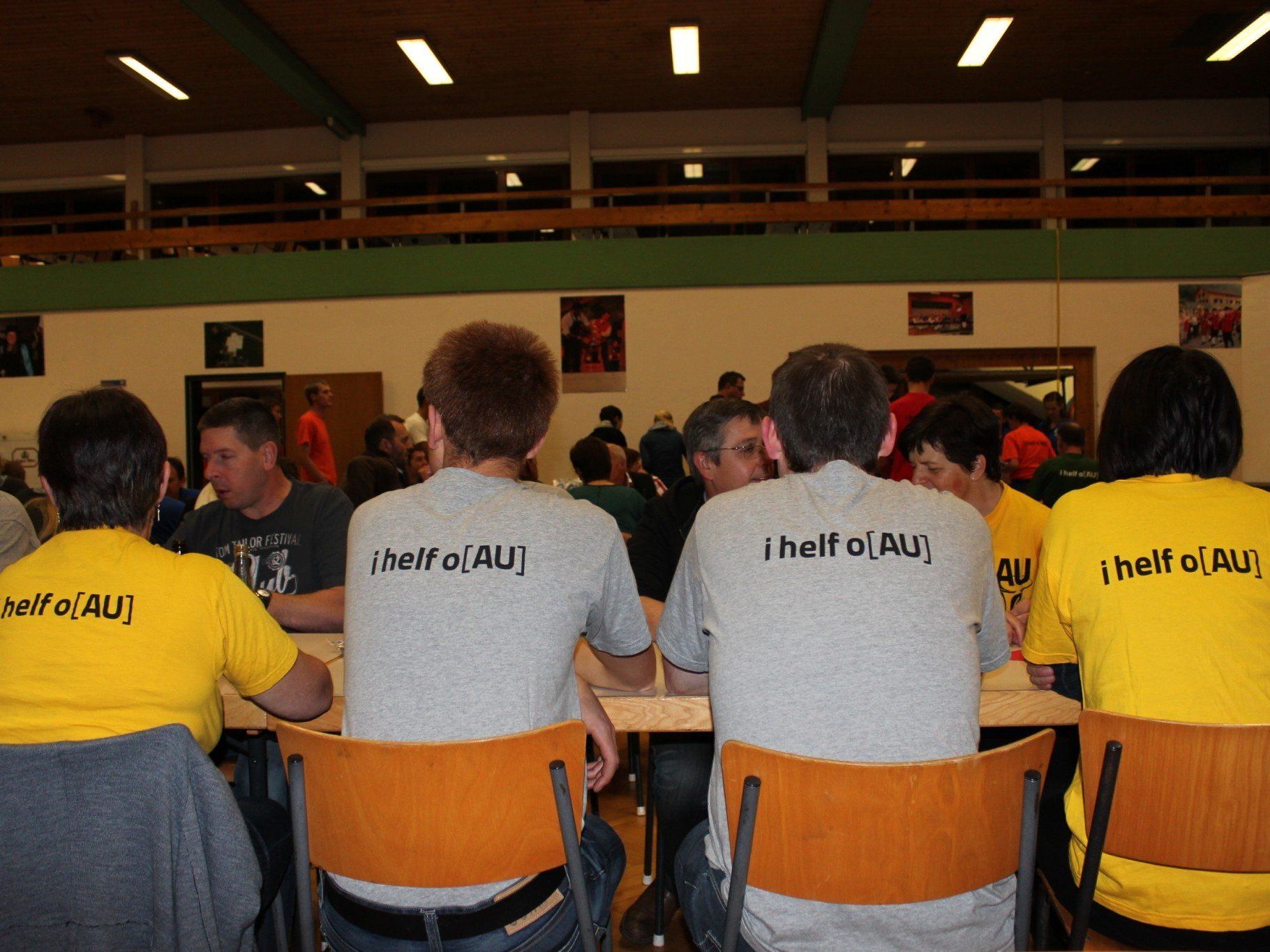 Ein Fest für die Helfer: Viele Besucher trugen ihr Helfer-T-Shirt. Ein Fest für die Helfer: Viele Besucher trugen ihr Helfer-T-Shirt.