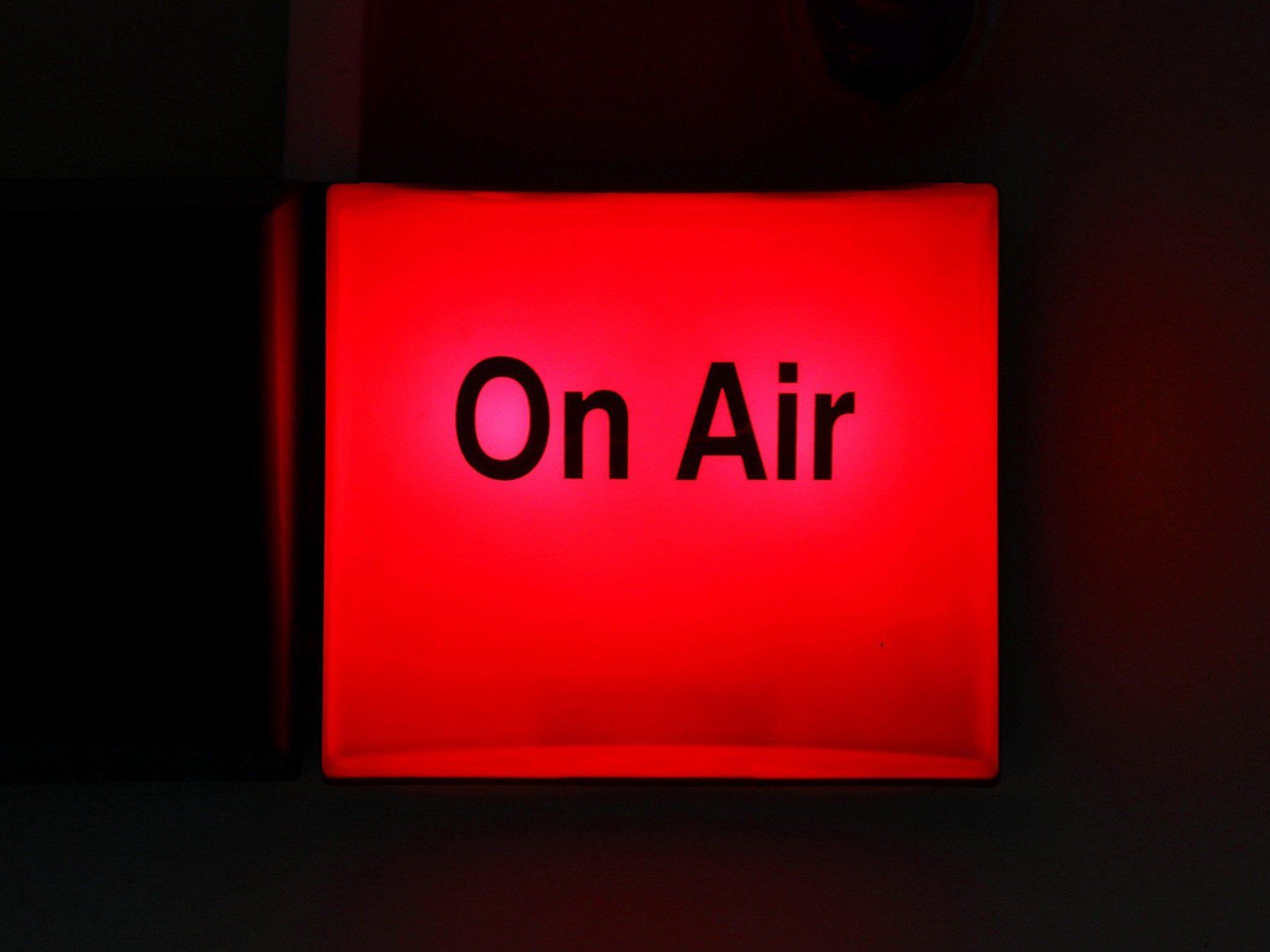 In Indien ging ein Radiosender speziell für Schwule und Lesben auf Sendung. In Indien ging ein Radiosender speziell für Schwule und Lesben auf Sendung.
