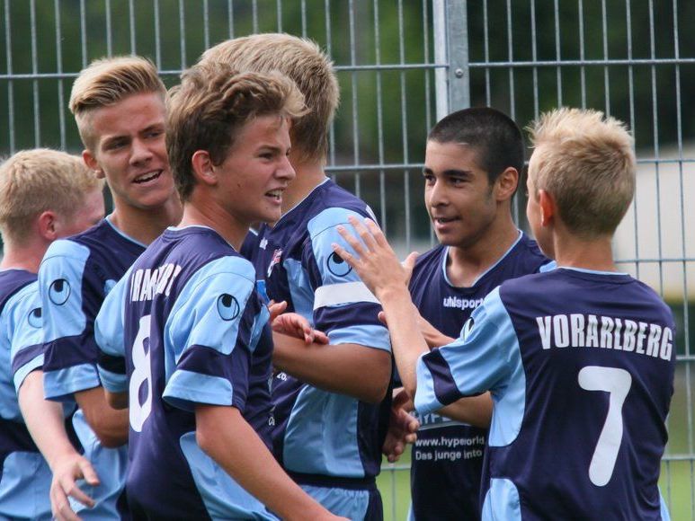 Die heimische AKA-U-15-Mannschaft ist in der Tabelle Zweiter. Die heimische AKA-U-15-Mannschaft ist in der Tabelle Zweiter.