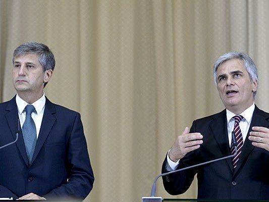 ÖVP-Chef Michael Spindelegger (l.) und SPÖ-Chef Werner Faymann werden am Dienstag ein Pressestatement abgeben ÖVP-Chef Michael Spindelegger (l.) und SPÖ-Chef Werner Faymann werden am Dienstag ein Pressestatement abgeben