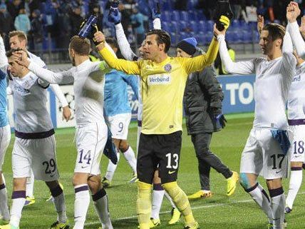 Die Wiener Austria freut sich über ihren ersten Punkt in der Champions League Die Wiener Austria freut sich über ihren ersten Punkt in der Champions League