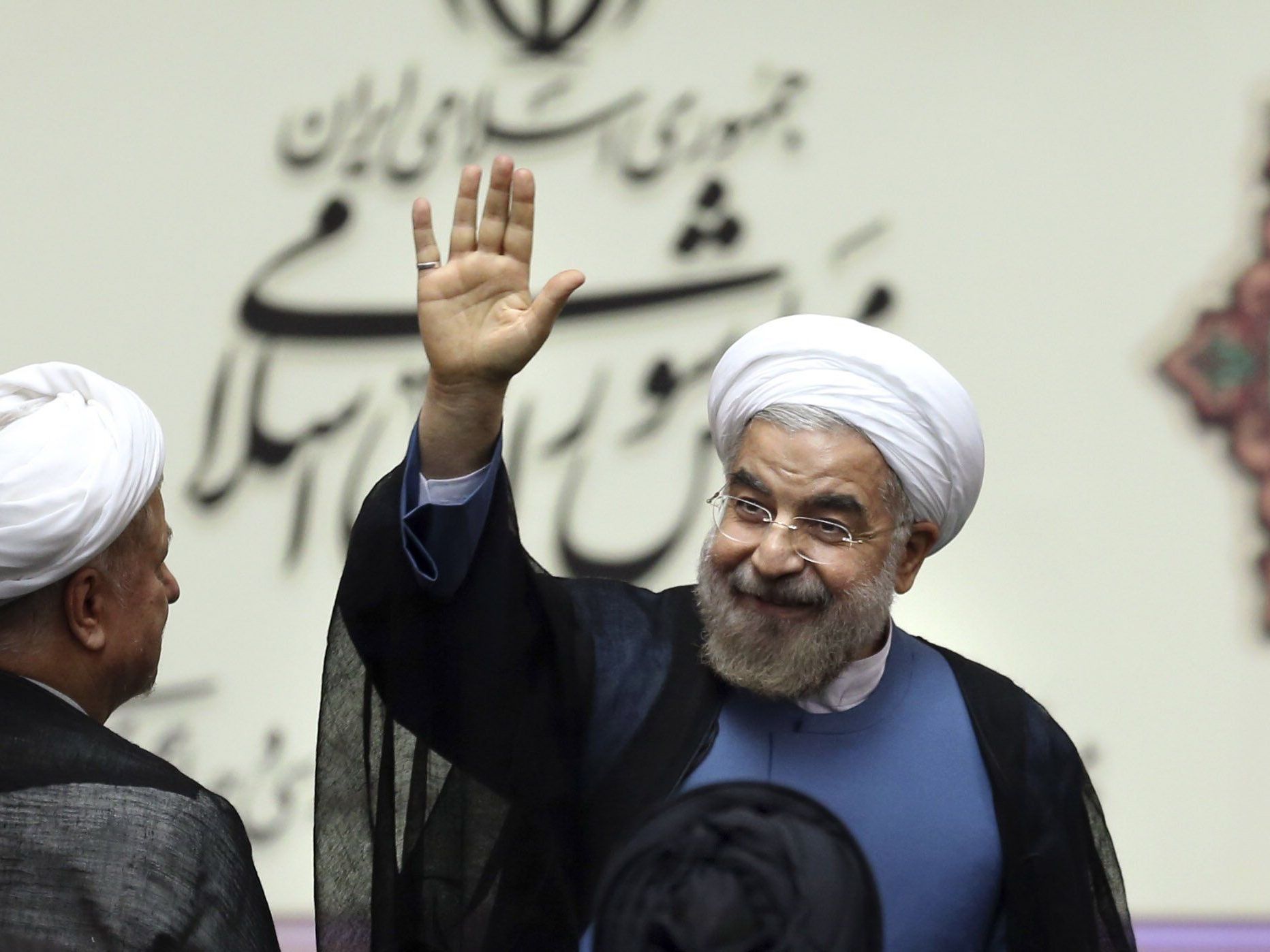 Debatte um Antiamerikanismus im Iran nach den moderaten Tönen von Präsident Hassan Rohani. Debatte um Antiamerikanismus im Iran nach den moderaten Tönen von Präsident Hassan Rohani.