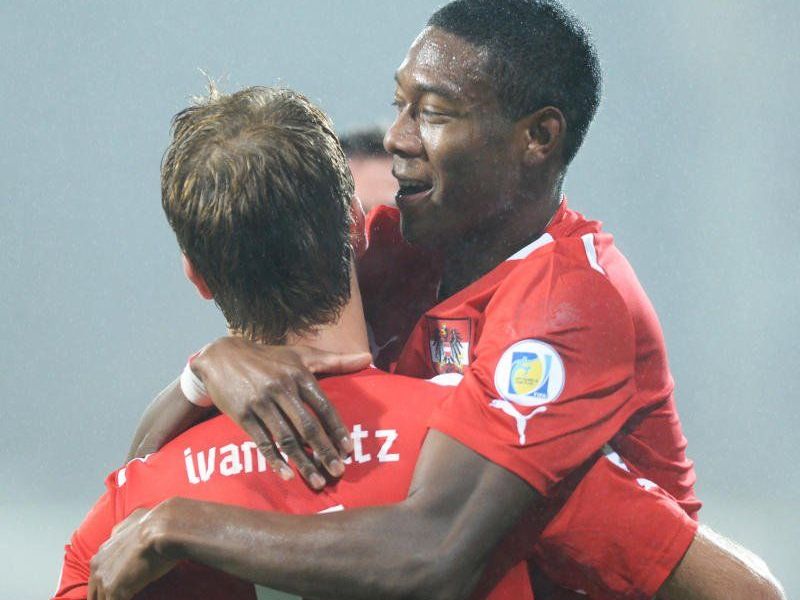 Jubilar Ivanschitz und Alaba jubeln über das 1:0 Jubilar Ivanschitz und Alaba jubeln über das 1:0