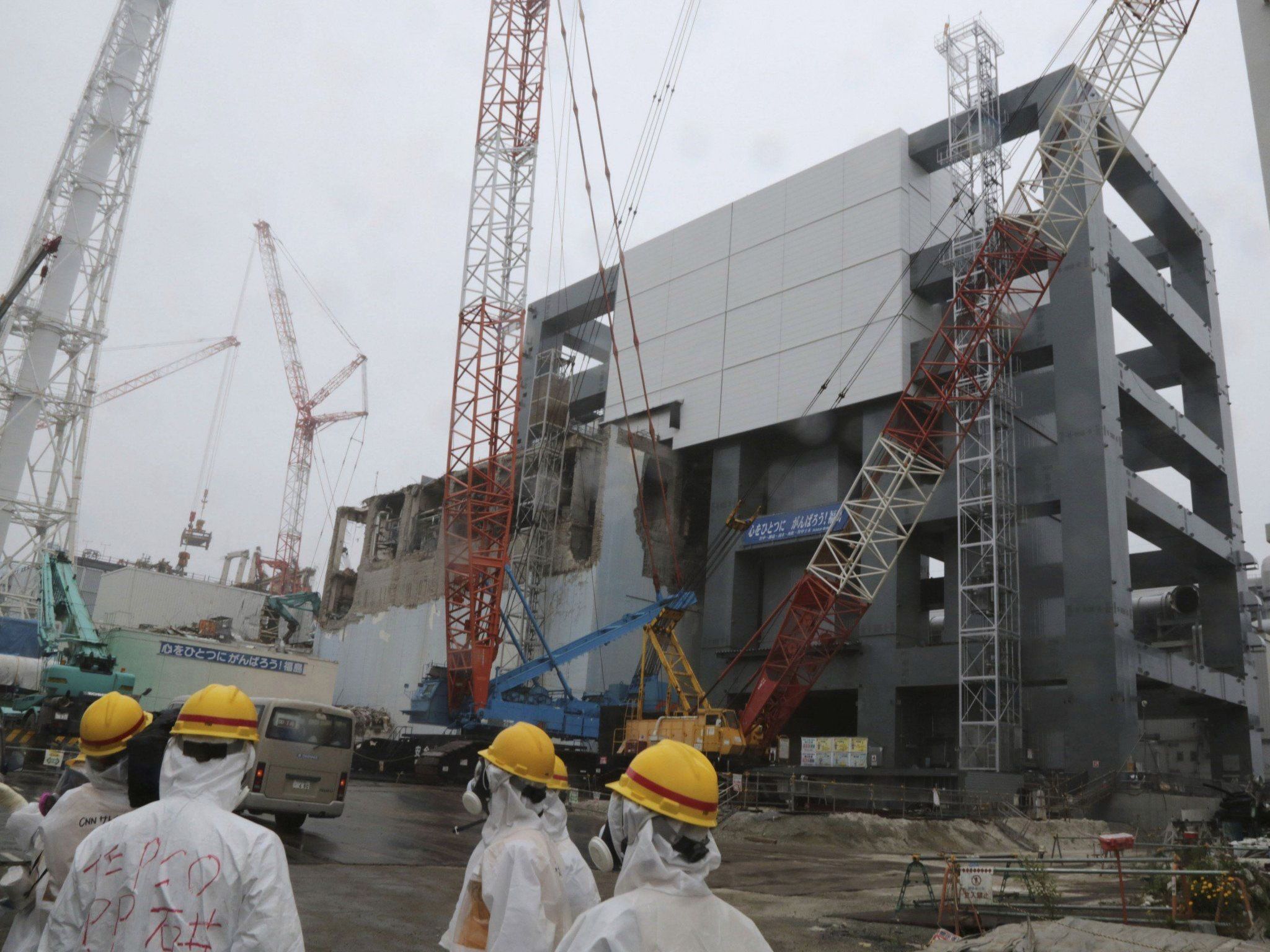 Tepco bekommt das havarierte AKW seit zweieinhalb Jahren nicht den Griff. Tepco bekommt das havarierte AKW seit zweieinhalb Jahren nicht den Griff.