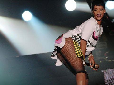 Der Kampf der Freizügigkeit:: Rihanna hat nachgelegt.