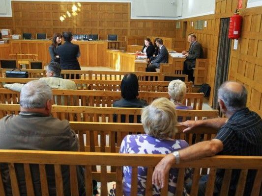 Angeklagter wurde bereits im Juli 2012 verurteilt Angeklagter wurde bereits im Juli 2012 verurteilt