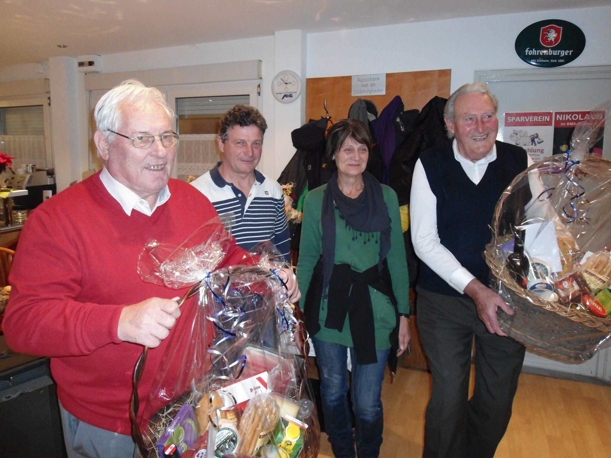 Gratulation zum 80er: Gilbert Holdermann, Obmann Günter Buda, Carmen Angeli und Willi Thoma (v.l.) Gratulation zum 80er: Gilbert Holdermann, Obmann Günter Buda, Carmen Angeli und Willi Thoma (v.l.)