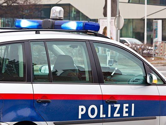 Die Polizei fahndet nach Supermarkträubern Die Polizei fahndet nach Supermarkträubern