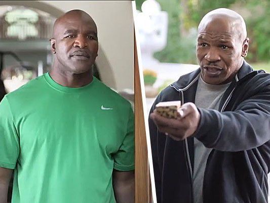 Mike Tyson bringt Evandre Holyfield Ohr zurück.