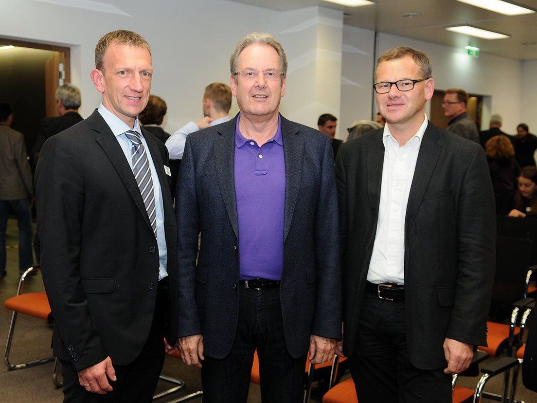 v.li.: Bernhard Bereuter (AMS), Heinrich Geißler, Mag. Günter Wehinger (Rondo) v.li.: Bernhard Bereuter (AMS), Heinrich Geißler, Mag. Günter Wehinger (Rondo)