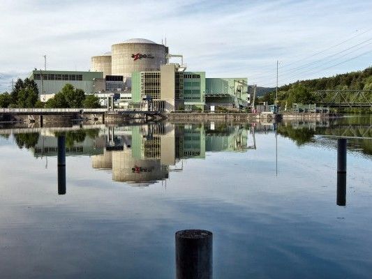 Die beiden Druckwasserreaktoren sind 1969 und 1971 in Betrieb gegangen Die beiden Druckwasserreaktoren sind 1969 und 1971 in Betrieb gegangen