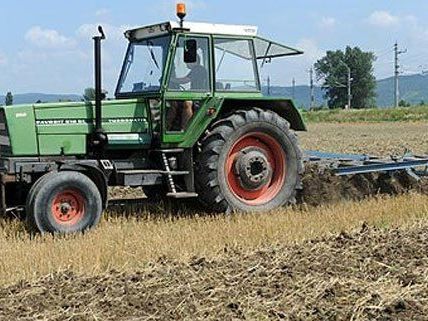 Bei Erntearbeiten wurde der Mann schwer verletzt. Bei Erntearbeiten wurde der Mann schwer verletzt.
