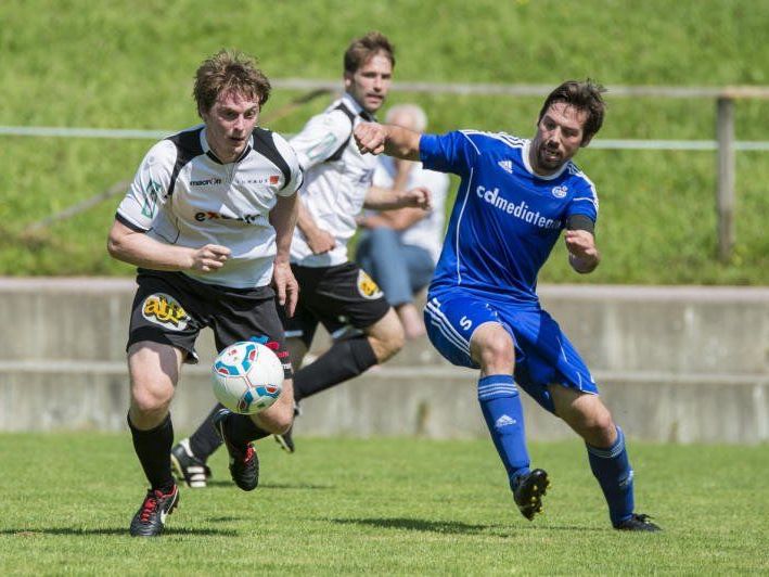 FC Langenegg verlor in Altenstadt mit 2:4 und überwintert auf dem dritten Tabellenplatz. FC Langenegg verlor in Altenstadt mit 2:4 und überwintert auf dem dritten Tabellenplatz.