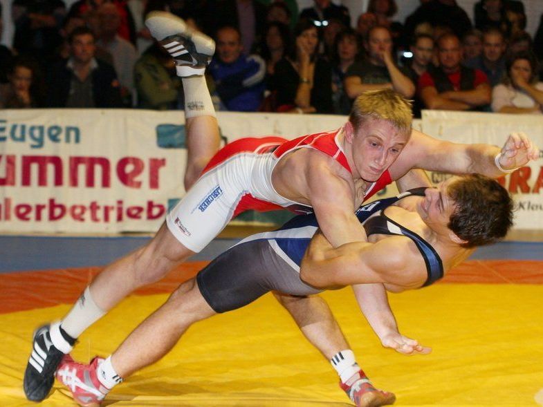 Klaus Legionär Krisztian Jäger will seinen Kampf im Greco gewinnen. Klaus Legionär Krisztian Jäger will seinen Kampf im Greco gewinnen.