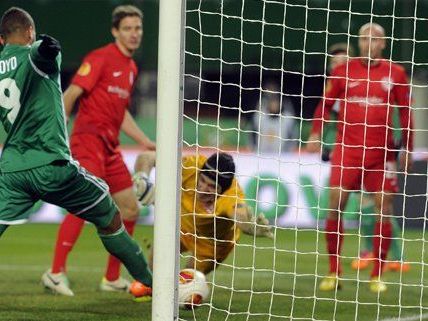 Terrence Boyd trifft in der 17. Minute zum 1:0 und bringt Rapid auf Siegeskurs. Terrence Boyd trifft in der 17. Minute zum 1:0 und bringt Rapid auf Siegeskurs.