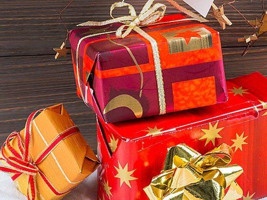 Österreichs Christkinder setzen heuer auf teurere Geschenke und weniger auf weihnachtliches Drumherum.