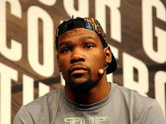 Durant egalisierte Uralt-Rekord von Michael Jordan Durant egalisierte Uralt-Rekord von Michael Jordan