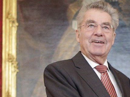Koalition - Fischer empfängt neue Regierungsmitglieder Koalition - Fischer empfängt neue Regierungsmitglieder