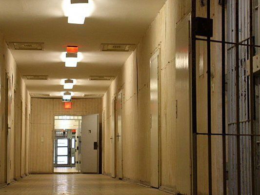 Mit der U-Haft im Jugendstrafvollzug beschäftigte sich eine Task Force Mit der U-Haft im Jugendstrafvollzug beschäftigte sich eine Task Force