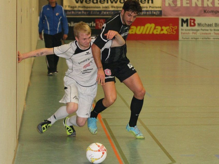 Sulzberg gewann alle vier Spiele und qualifizierte sich souverän für die Aufstiegsgruppe. Sulzberg gewann alle vier Spiele und qualifizierte sich souverän für die Aufstiegsgruppe.