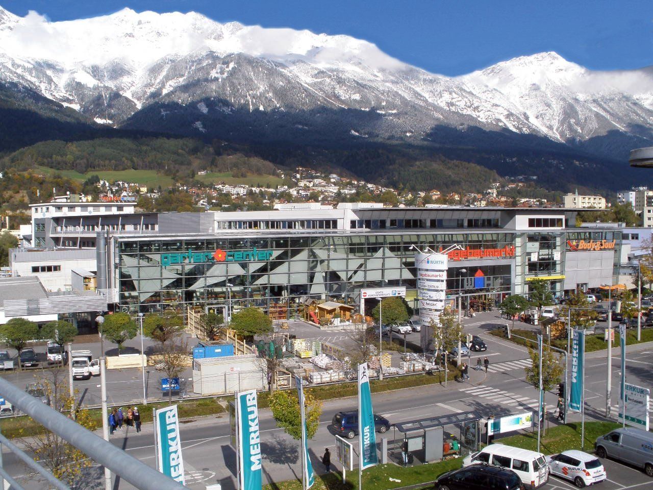 Einer der sieben Baumärkte der Würth Hochenburger GmbH in Innsbruck. Einer der sieben Baumärkte der Würth Hochenburger GmbH in Innsbruck.