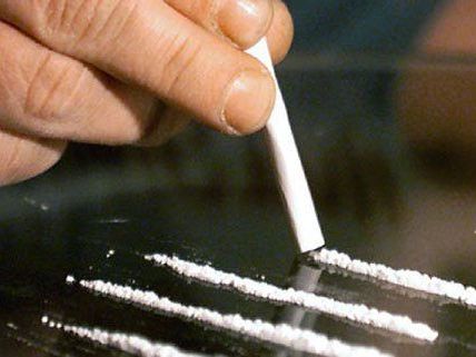 Drogenverkauf im großen Stil: Festnahmen. Drogenverkauf im großen Stil: Festnahmen.