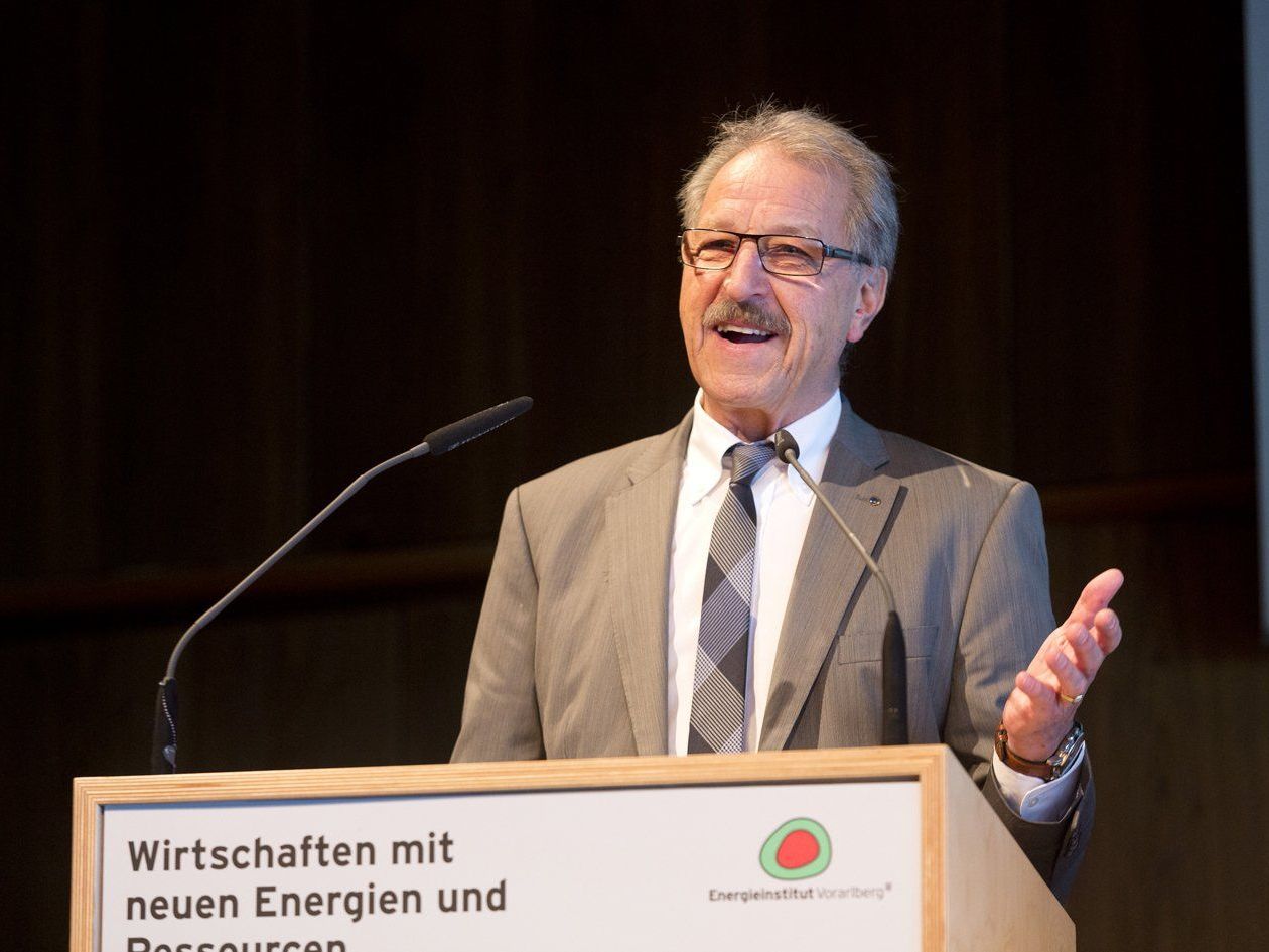 Erwin Mohr war einer von zwei Hauptredner der win13-Fachtagung im Festspielhaus. Erwin Mohr war einer von zwei Hauptredner der win13-Fachtagung im Festspielhaus.