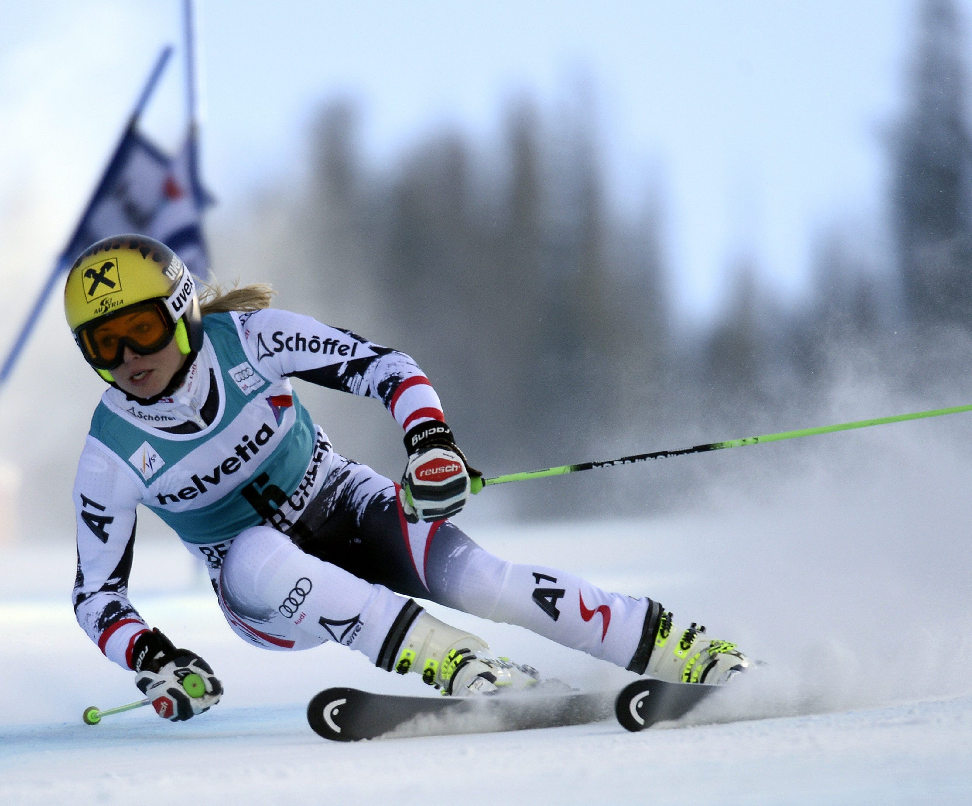 Super-G nicht auf "abfahrtsbehandelter" Piste Super-G nicht auf "abfahrtsbehandelter" Piste