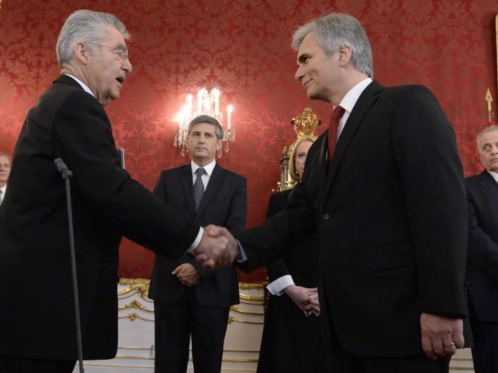 Angelobung der neuen Regierung am Montag in Wien. Angelobung der neuen Regierung am Montag in Wien.