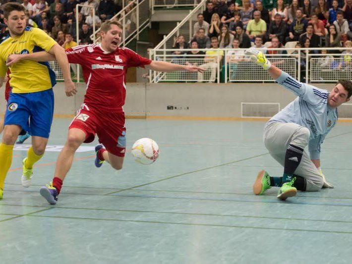 Meiningen und Thüringen sind im Masters Halbfinale und haben viele Fans mit dabei. Meiningen und Thüringen sind im Masters Halbfinale und haben viele Fans mit dabei.