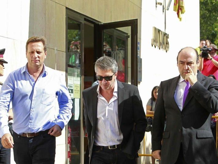 Meister nimmt Jorge Messi (mitte) in Schutz Meister nimmt Jorge Messi (mitte) in Schutz