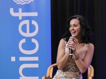 Katy Perry ist jetzt UNICEF-Botschafterin. Katy Perry ist jetzt UNICEF-Botschafterin.