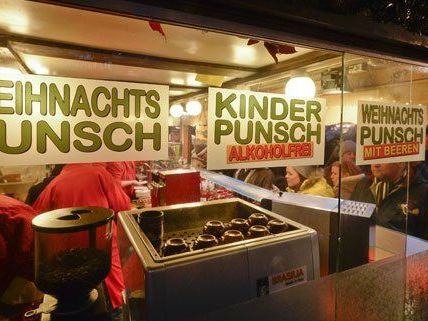 Die AK hat in Wien Punsch und Glühwein getestet.