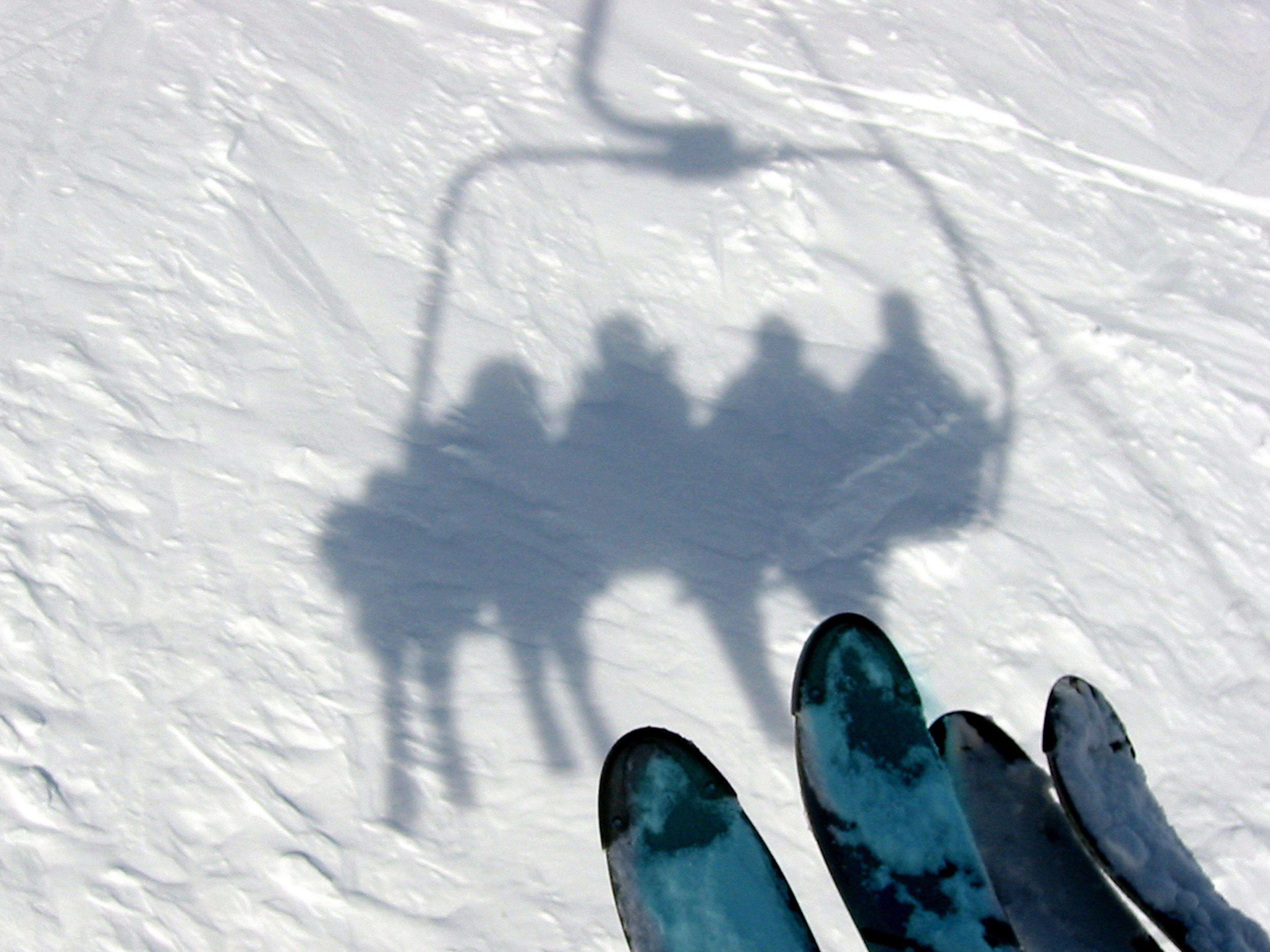 Am Beginn der Skisaison überschätzen viele Wintersportler ihr Können.