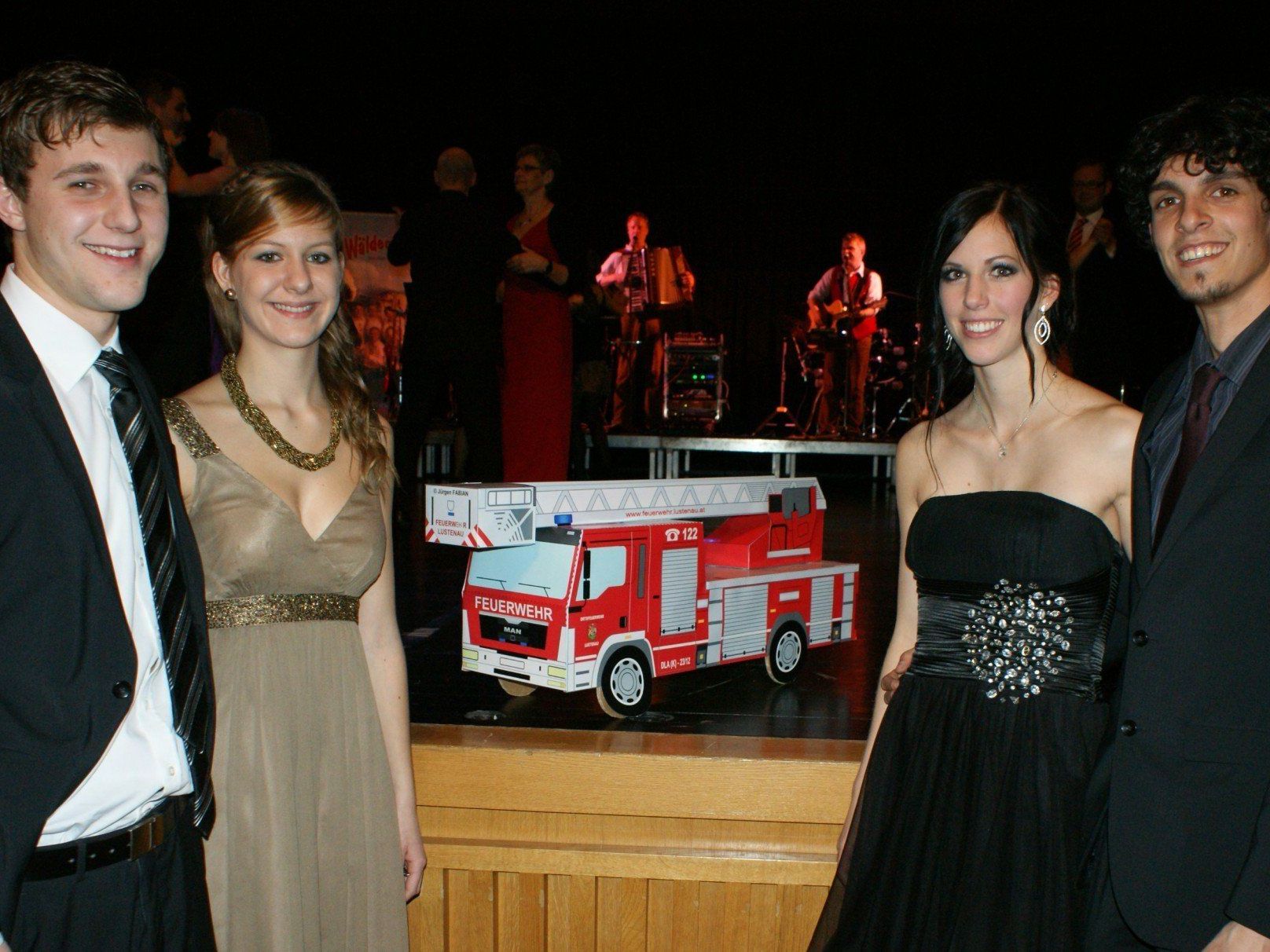 Hauptorganisatoren Philipp und Christopher mit Linda und Isabella Hauptorganisatoren Philipp und Christopher mit Linda und Isabella