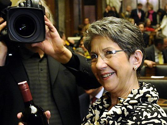 Ein Fläschchen Wein zum 60. Geburtstag Ein Fläschchen Wein zum 60. Geburtstag