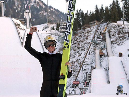 "Morgi" sprang von der 90-m-Schanze in Oberstdorf