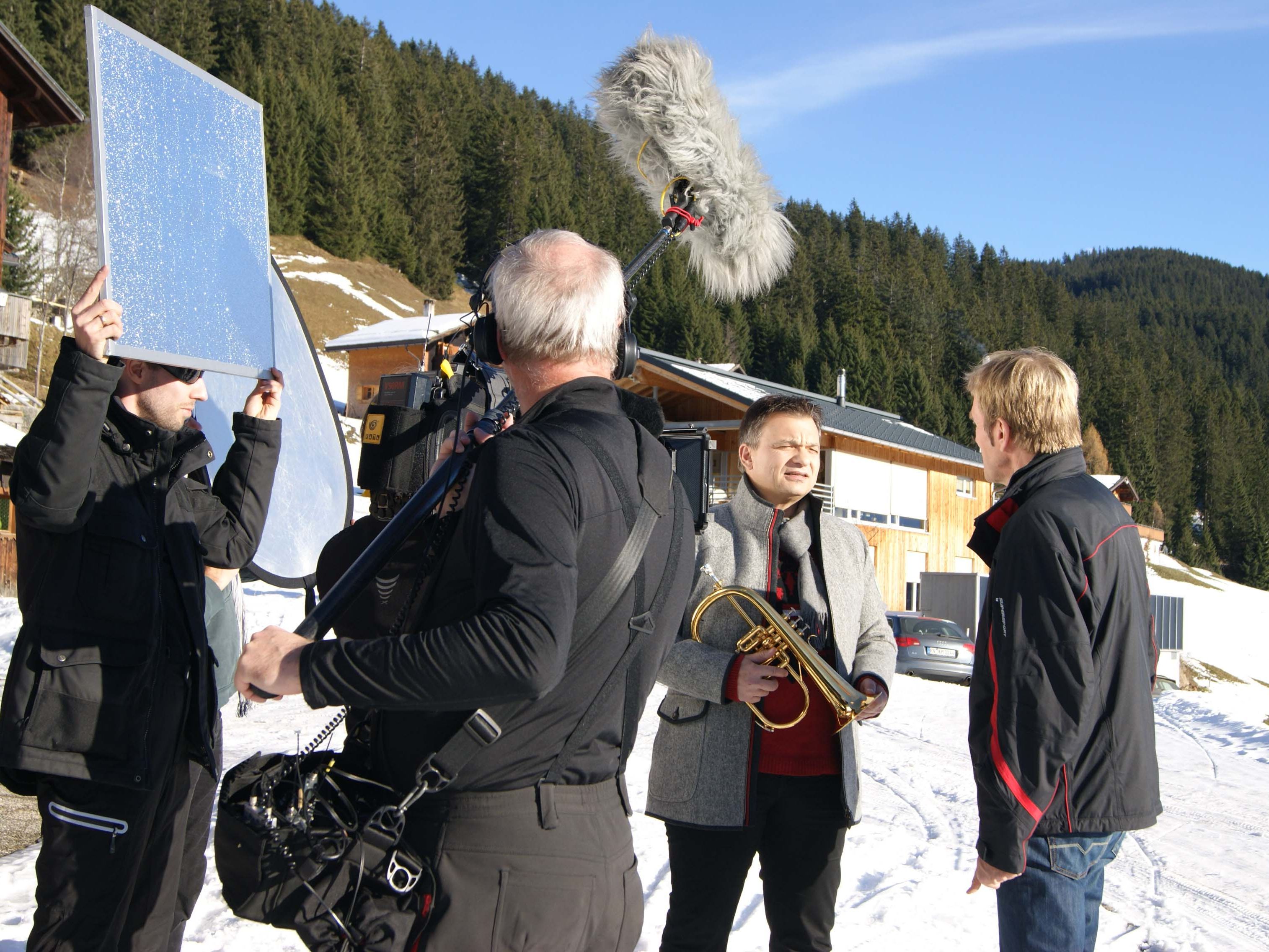 „Musikalische Reise ins winterliche Montafon" SWR Fernsehen: 03. Jänner 2014, 20:15 Uhr - 21:45 Uhr. „Musikalische Reise ins winterliche Montafon" SWR Fernsehen: 03. Jänner 2014, 20:15 Uhr - 21:45 Uhr.