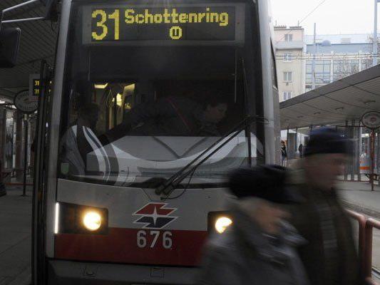Wiener Straßenbahnfahrer nach Attacke außer Lebensgefahr