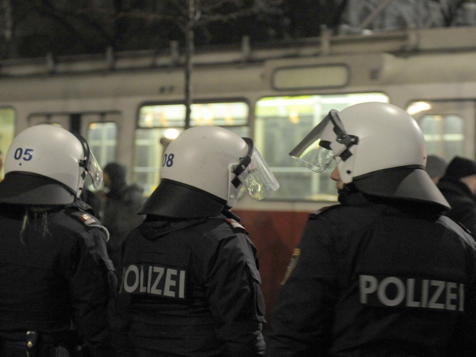 Verkehrsinfo: Demonstrationen behindern Öffis