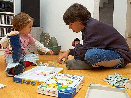 Nach Herzenslust spielen kann man beim Ramba Zamba Spielfest im Rathaus Nach Herzenslust spielen kann man beim Ramba Zamba Spielfest im Rathaus