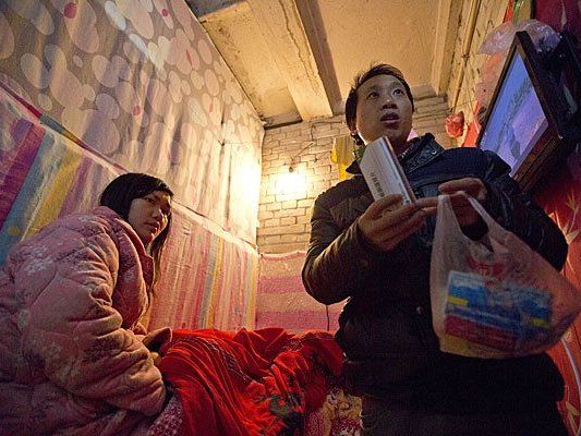 Gong Qifeng war im siebten Monat schwanger und wurde zu einer Abtreibung gezwungen.