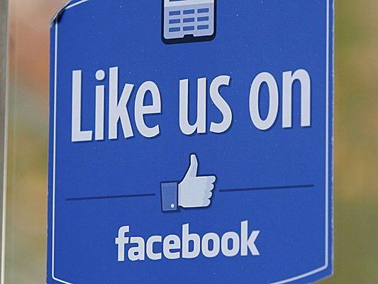 Mark Zuckerberg erlangte mit seinem sozialen Netzwerk Weltruhm. Mark Zuckerberg erlangte mit seinem sozialen Netzwerk Weltruhm.