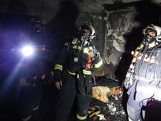Die Feruwehr beim Einsatz in Favoriten Die Feruwehr beim Einsatz in Favoriten