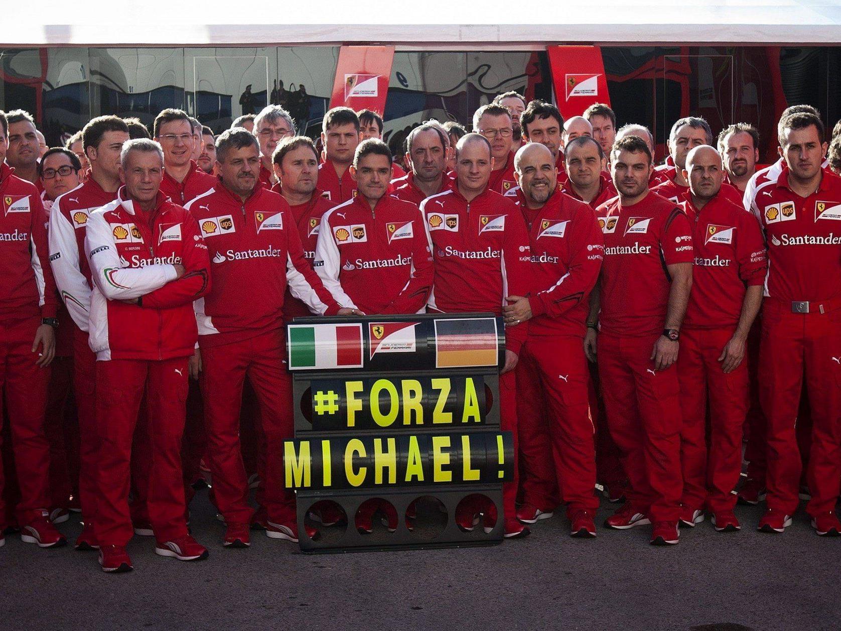 Ferrari-Team in Gedanken bei Michael Schumacher.