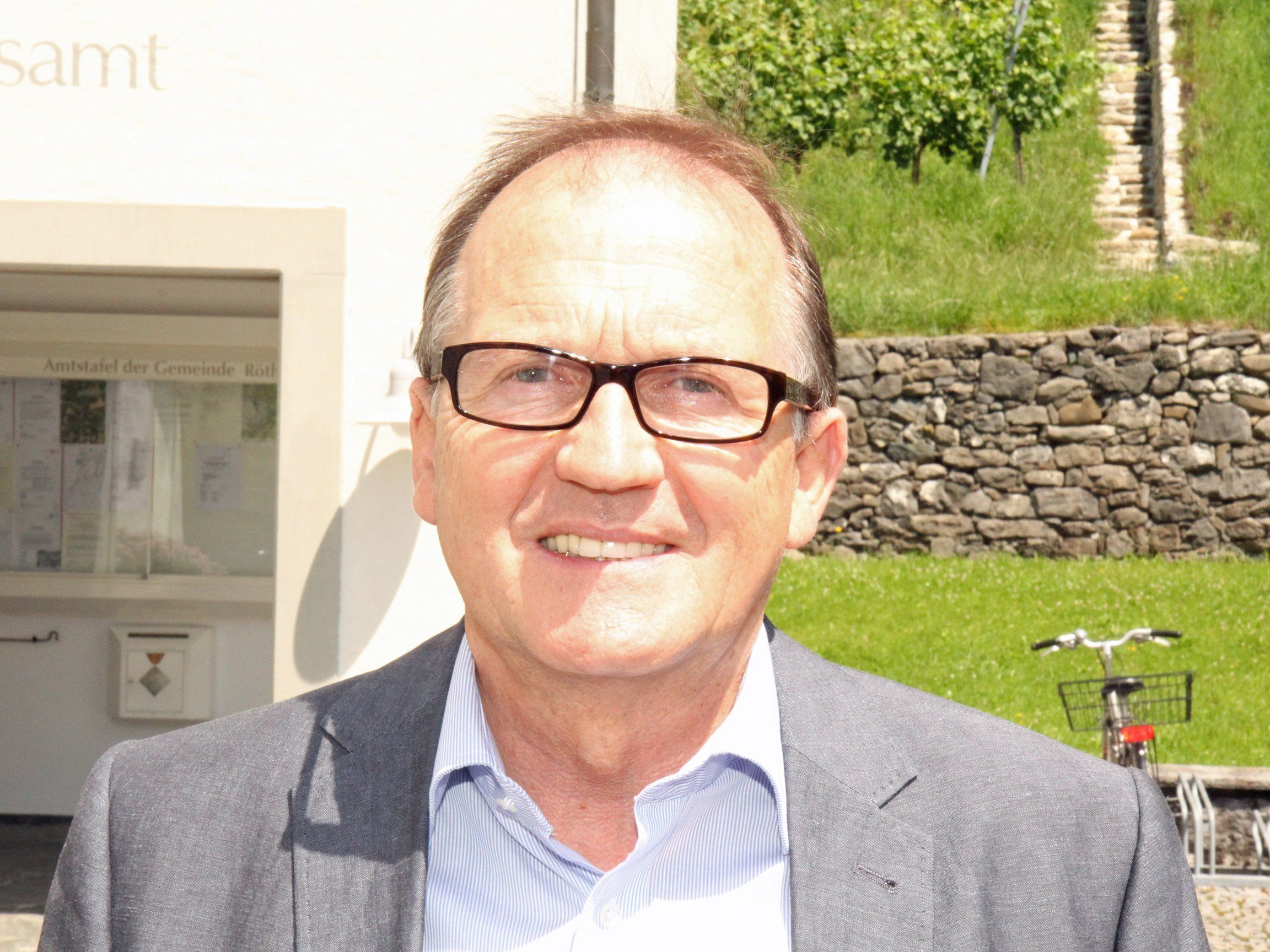 LH Wallner bedankte sich bei Norbert Mähr für die verlässliche Zusammenarbeit. LH Wallner bedankte sich bei Norbert Mähr für die verlässliche Zusammenarbeit.